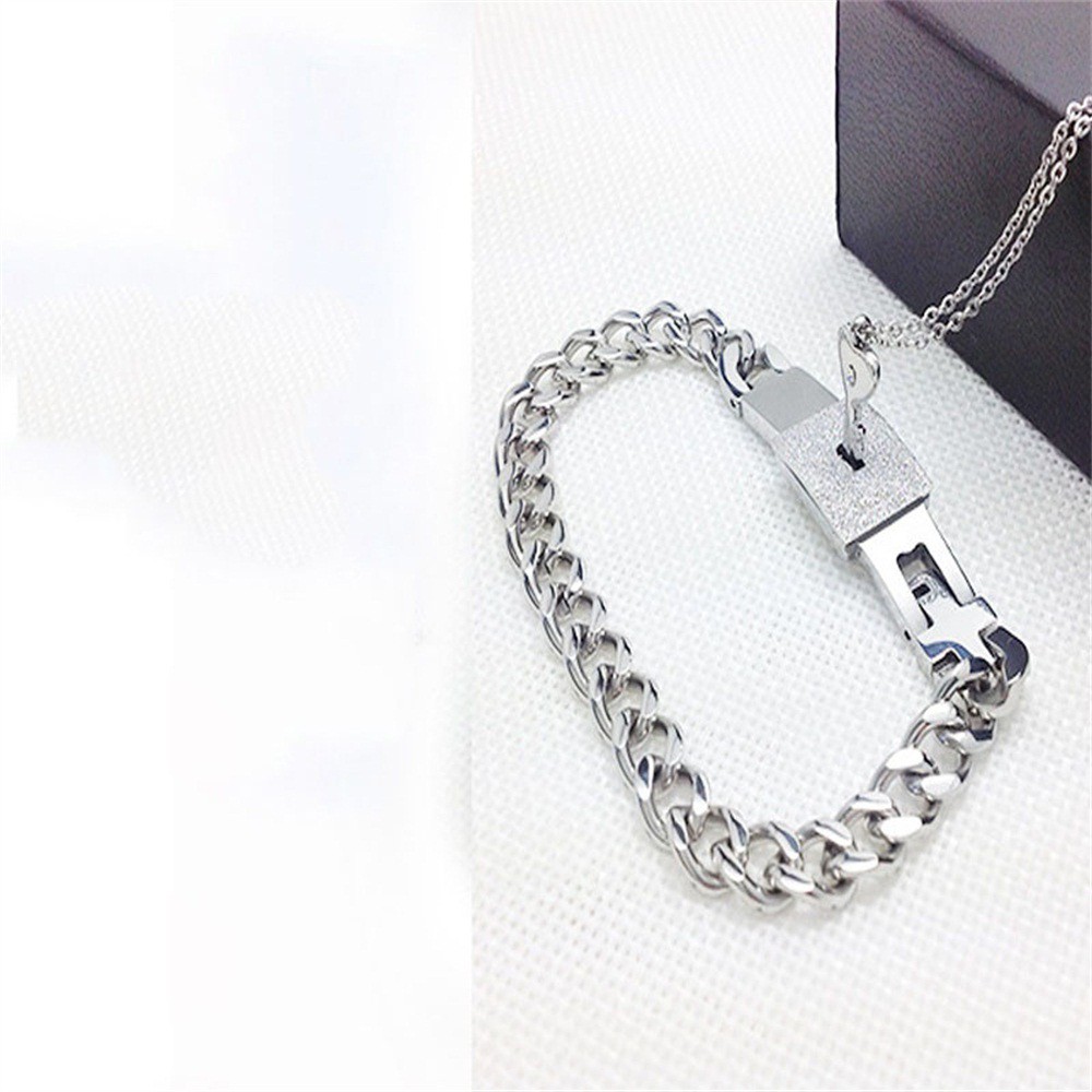 Set vòng cổ chìa khoá + vòng tay cho cặp đôi