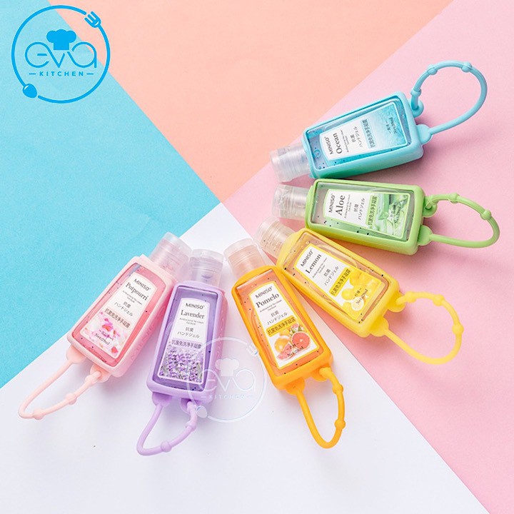 Gel Rửa Tay Khô Kháng Khuẩn 30 Ml Cute Kèm Vỏ Bọc Silicone Sắc Màu Treo Tiện Lợi