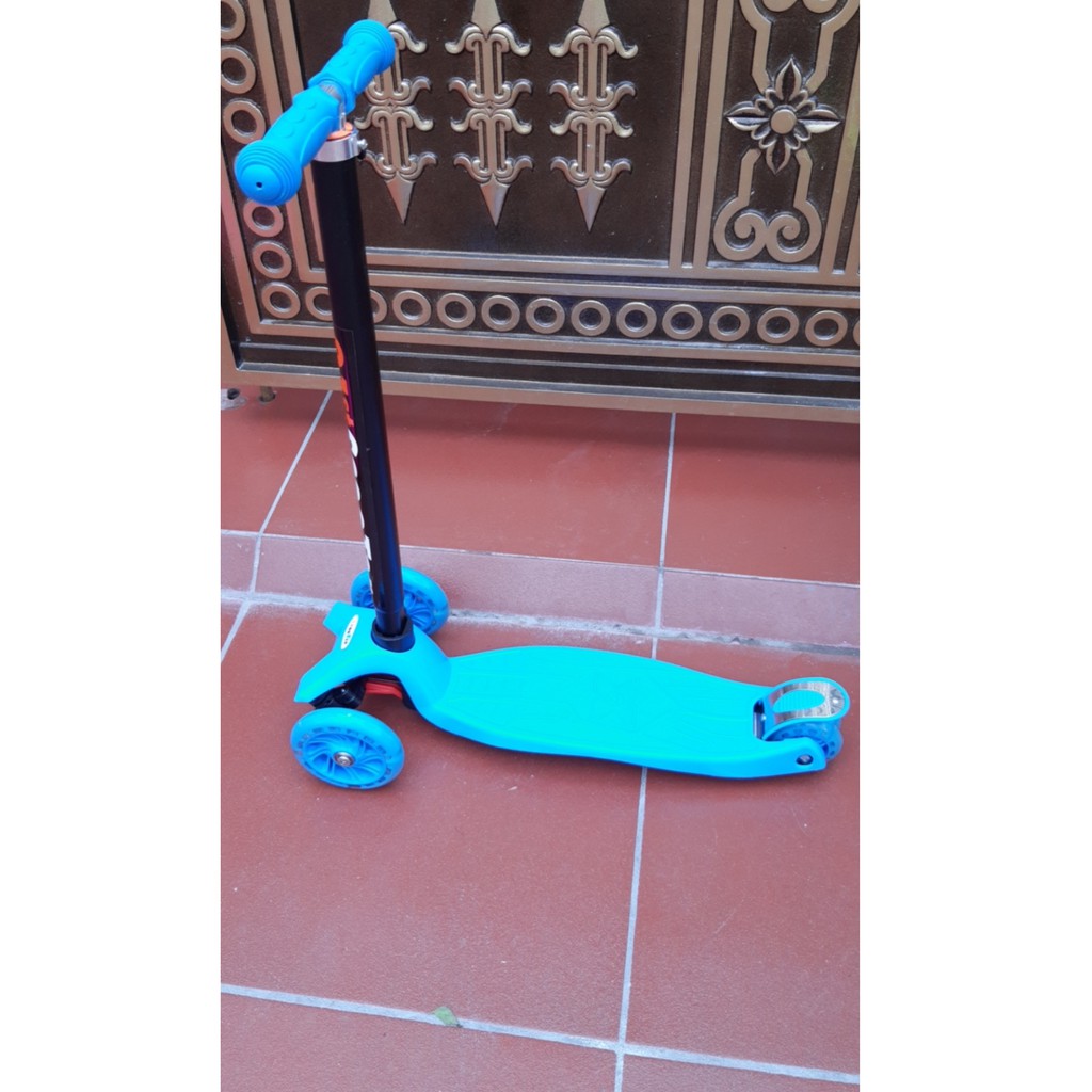 XE TRƯỢT SCOOTER 0072 - 3 màu (Xanh Dương, xanh Lá, Màu hồng)