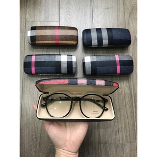 Hộp đựng kính cận kẻ to C02 - 124 STORE