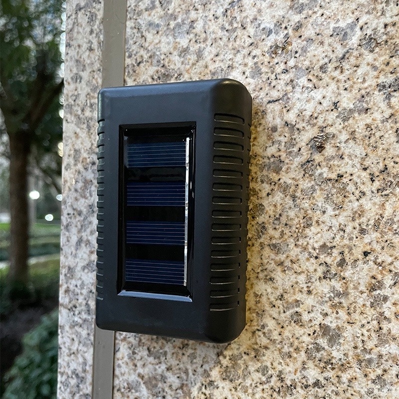 Đèn LED treo trang trí ngoài trời chống nước dùng năng lượng mặt trời