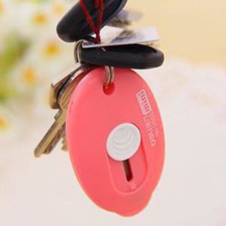 Móc khóa kèm dao rọc giấy mini deli