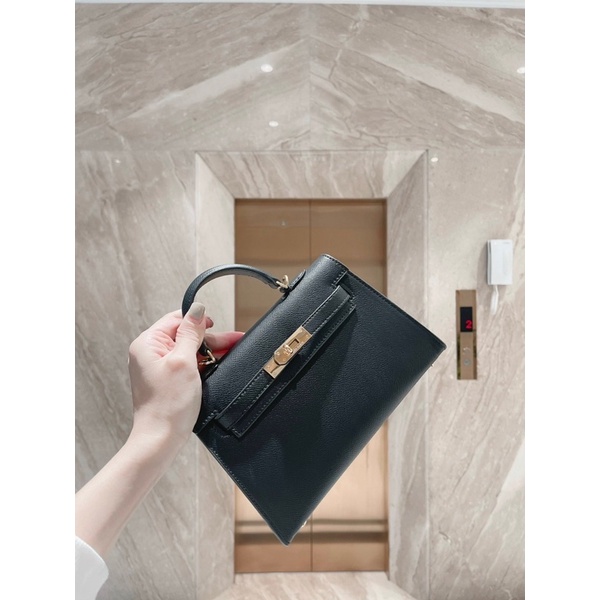 Túi xách Hơi mệt sang chảnh