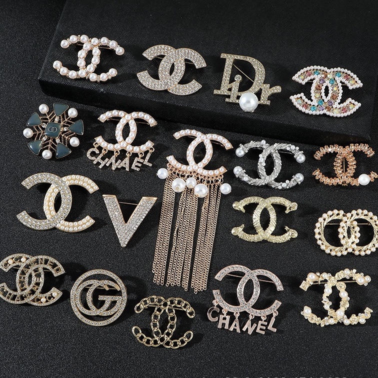 Ghim Cài Áo Đính Ngọc Trai Giả Phong Cách Pháp Dành Cho Nữ