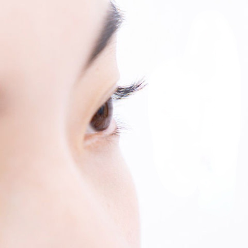 Dụng Cụ Uốn Cong Lông Mi Mini Tiện Dụng