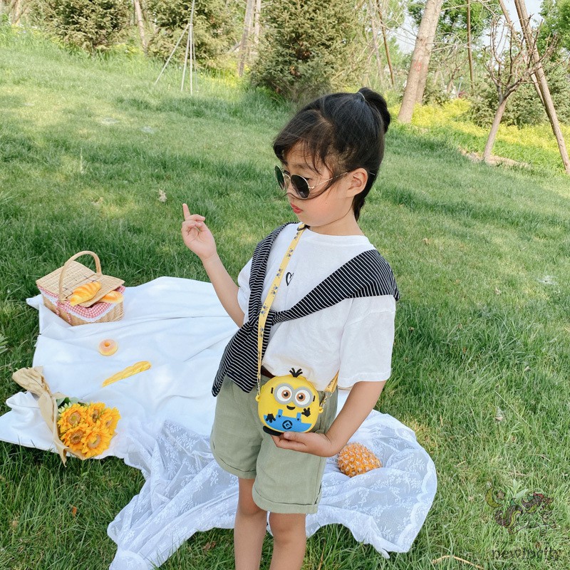 Túi đeo chéo họa tiết hoạt hình xinh xắn cho bé