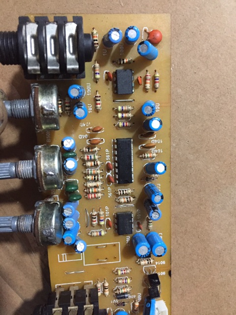 Mạch music echo nguồn đơn 12V độ loa kéo có sẵn trạm dùng micro không dây