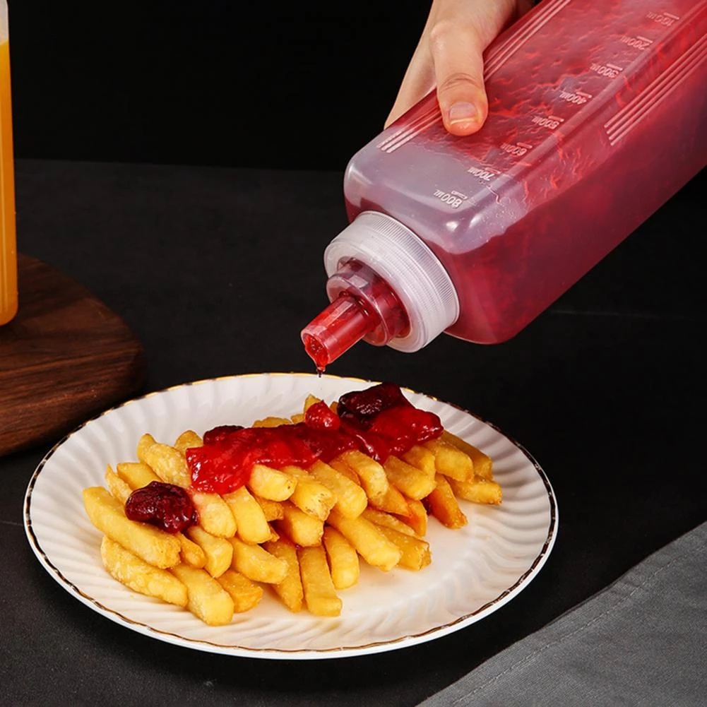 Bình Sữa 800ml Có Nắp Đậy Tiện Dụng