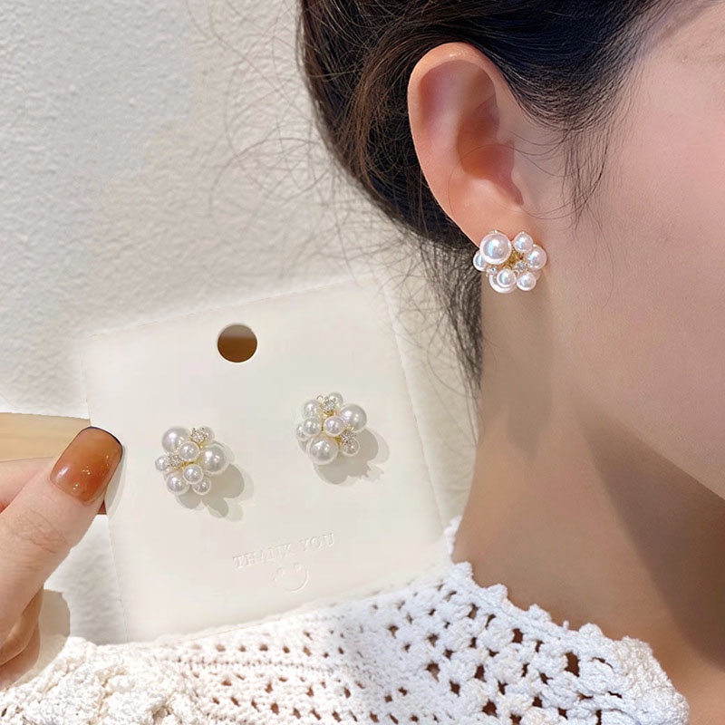Khuyên Tai Hình Bông Hoa Đính Ngọc Trai Nhân Tạo Kiểu Dáng Sang Trọng Thời Trang Chất Lượng Cao