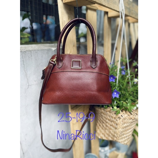 SALE- túi si da thật dáng hến Nina Ricci