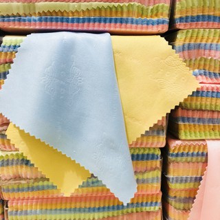 KHĂN LAU KÍNH DỄ DÀNG SỬ DỤNG BỎ TÚI TIỆN LỢI ( MÀU NGẪU NHIÊN )