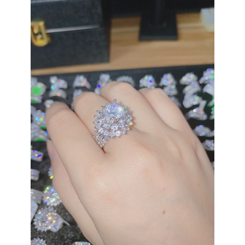 ẢNH + VIDEO THẬT♥️ Nhẫn đá nữ đẹp sáng ổ chủ 5li