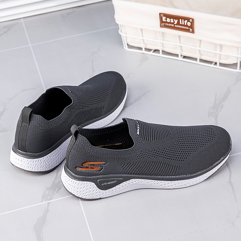 Giày thể thao Skechers có size 40-48 thời trang năng động dành cho nam giới  | BigBuy360 - bigbuy360.vn