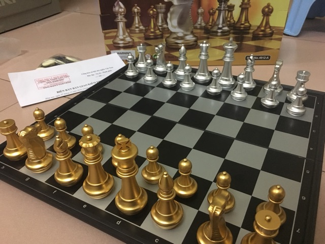 Bộ cờ vua nam châm Big szie. tăng tư duy trí tuệ cho trẻ