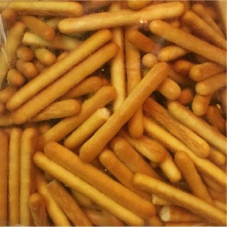 1KG BÁNH QUY MẶN HÌNH ĐŨA ... . .. ..