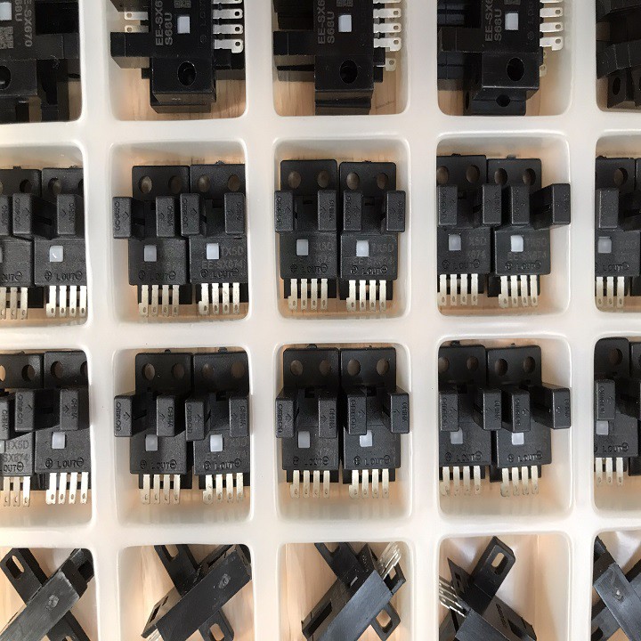 Cảm biến quang EE-SX674