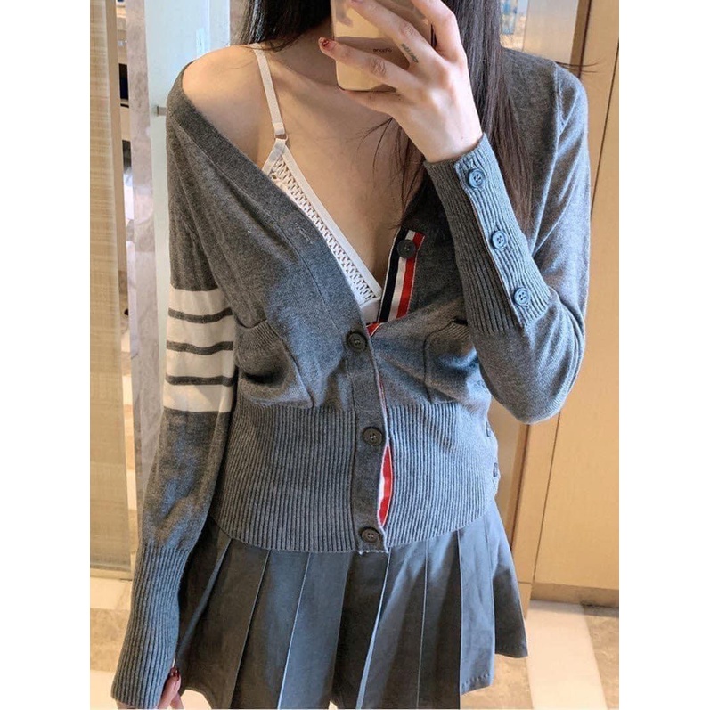 ℋ𝒶̀𝓃ℊ 𝓈𝒶̆̃𝓃 set chân váy áo cardigan Thom chụp thật