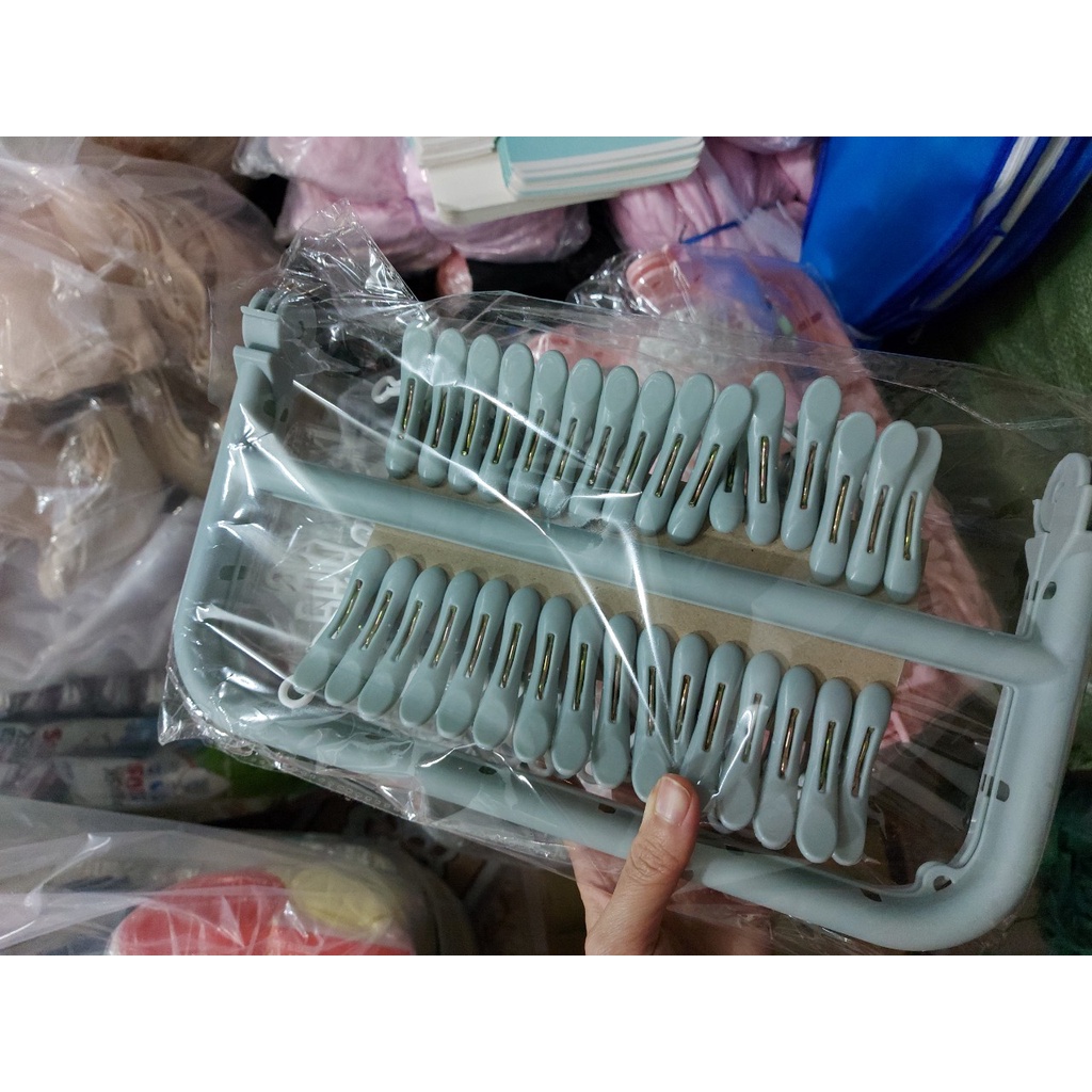 Móc chùm chữ nhật kèm 32 kẹp giúp phơi tất, phơi tã, phơi quần áo, phơi đồ nhỏ cho bé sơ sinh