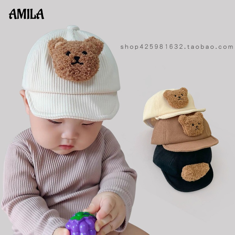 Mũ lưỡi trai AMILA phối gấu nhồi bông phía trước giữ ấm phong cách Hàn Quốc cho bé