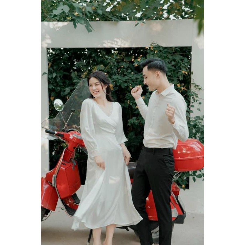 Đầm trắng cổ V chéo viền ren