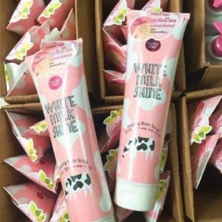 Tẩy tế bào chết Cathy Doll White Milk Shine