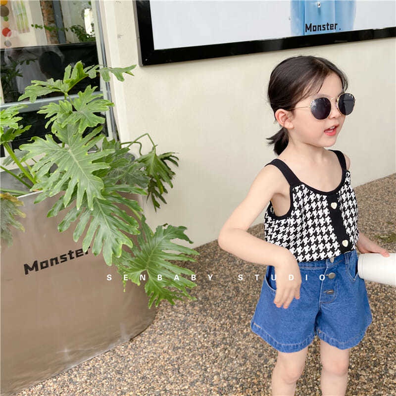 Áo Hai Dây Vải Cotton Thời Trang Xuân Thu Dễ Phối Đồ Cho Bé Gái