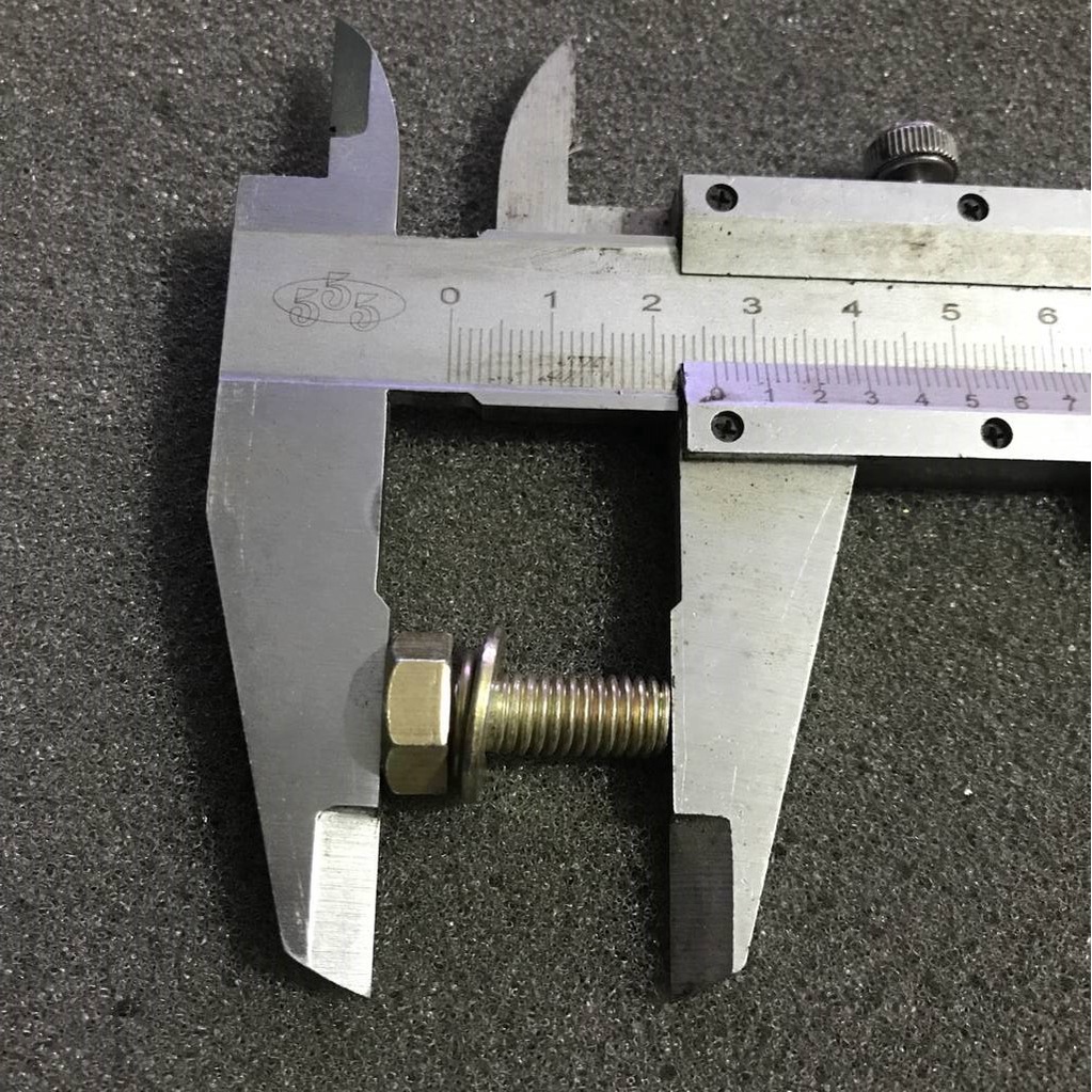 Bulong  đầu dao máy cắt cỏ