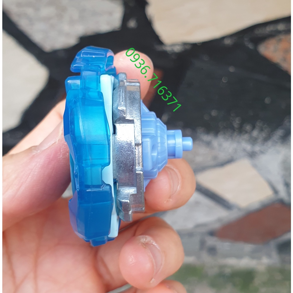 Con quay Hasbro Mỹ  beyblade burst Aqua x Spiral Treptune T4 HR76 (Không Kèm Phóng Quay)