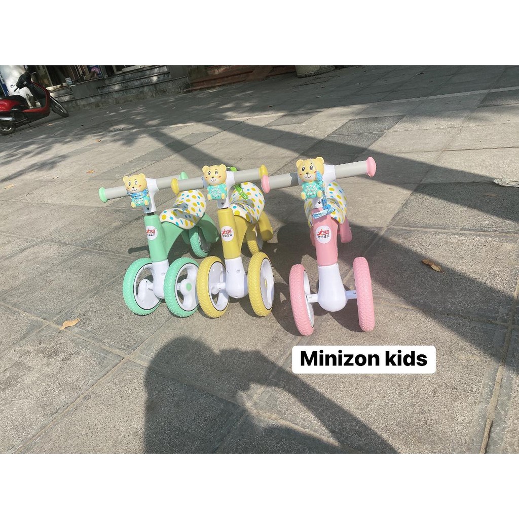 Xe chòi chân đầu hình gấu