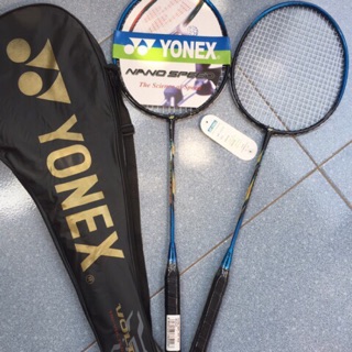 1 đôi vợt cầu lông yonex