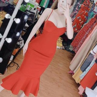 Đầm cúp quả ngực 2 dây đuôi cá sexy