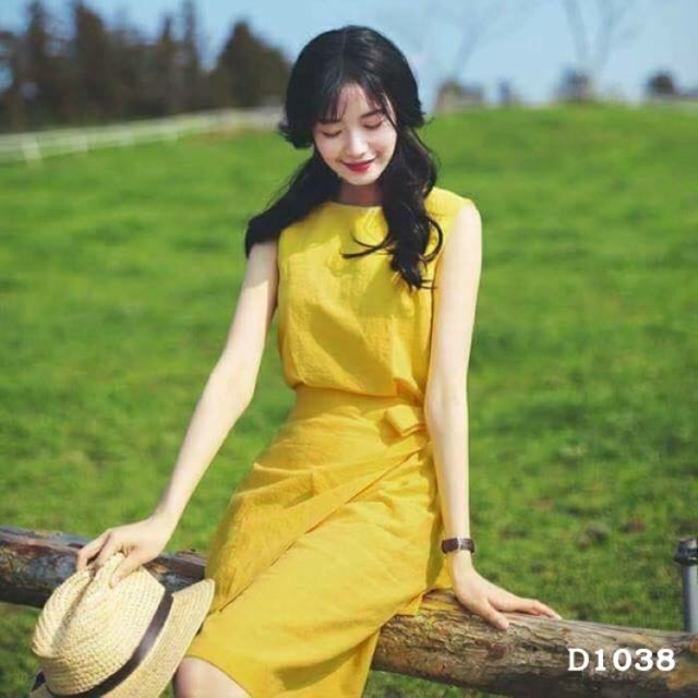 Đầm vàng đắp chéo