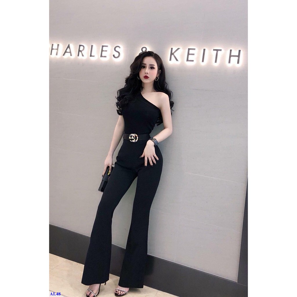 Jumpsuit Dài Lệch Vai Ống Loe Không Kèm Belt
