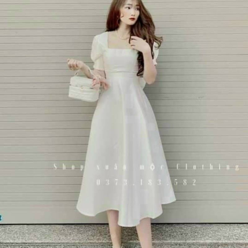 Đầm vintage dáng dài cổ vuông sang chảnh