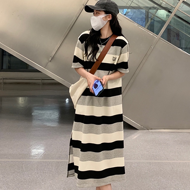 Đầm thun Perty ngắn tay xẻ tà thời trang Hàn Quốc cho nữ