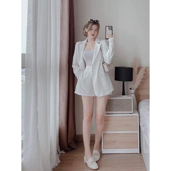 SET 3 MÓN : ÁO LÓT SỌC DÂY BÚN + ÁO KHOÁC VEST TAY DÀI + QUẦN SHORT