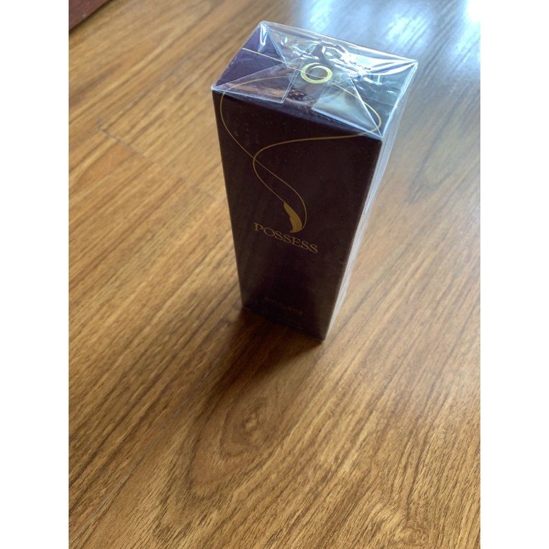 Nước hoa possess