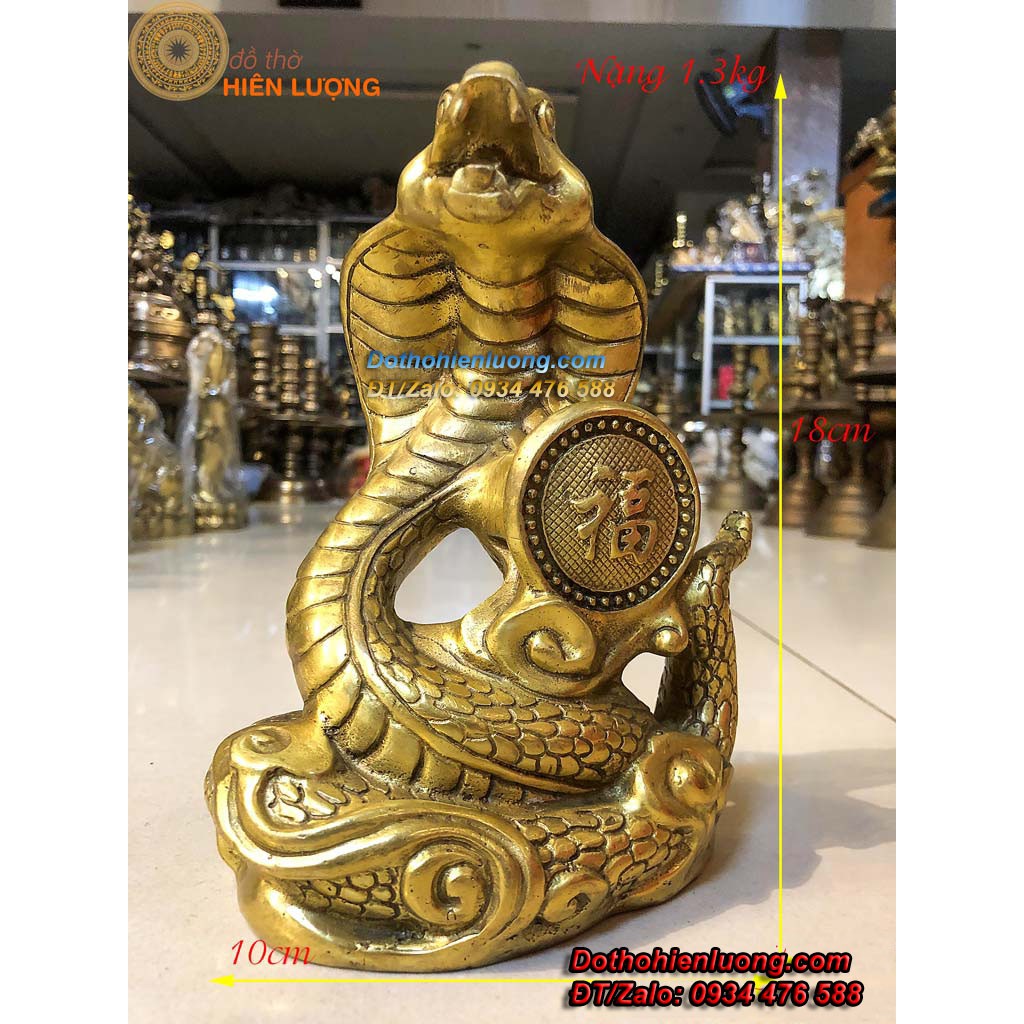 Tượng Rắn Phong Thủy Cuộn Chữ Phúc Bằng Đồng Vàng