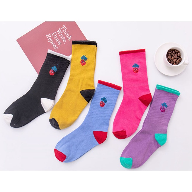 Vớ Tất Nữ cao cổ họa tiết trái cây phong cách trẻ trung, dễ thương và xinh xắn