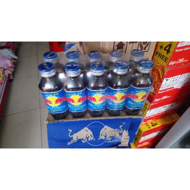 Bò húc vàng lon Thái Lan