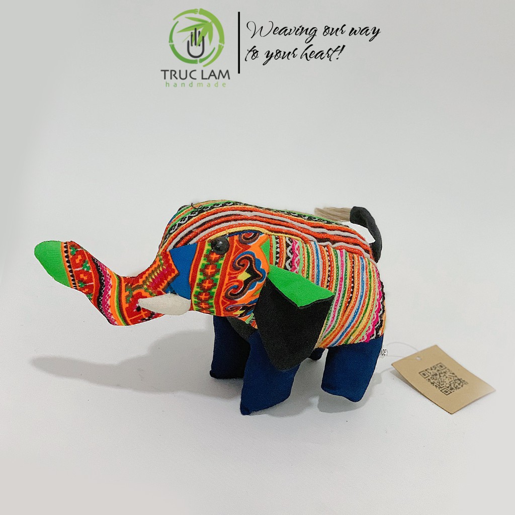 Đồ Chơi Cho Bé Thú Nhồi Bông Hình Con Khỉ, Trâu, Voi, Chó, Mèo Vải Thổ Cẩm Dệt Tay Bông Gòn Cao Cấp – Trúc Lâm Handmade