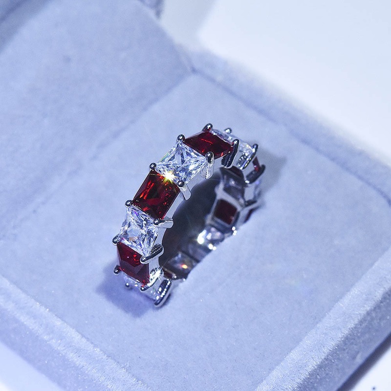 Nhẫn Hợp Kim Hình Trái Tim Đính Đá Xinh Xắn Cho Nữ