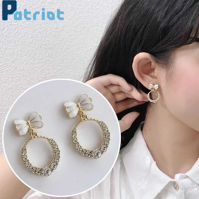 Bông Tai Hình Tròn Thắt Nút Đính Kim Cương Hình Bướm Cho Nữ