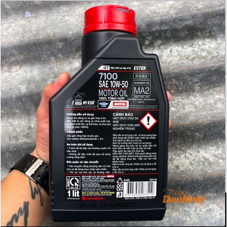 Motul 7100 10w50 1L - nhớt tổng hợp 100% xe máy, mô tô PKL - bản mới