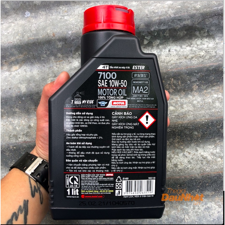 Motul 7100 10w50 1L - nhớt tổng hợp 100% xe máy, mô tô PKL - bản mới (chính hãng)