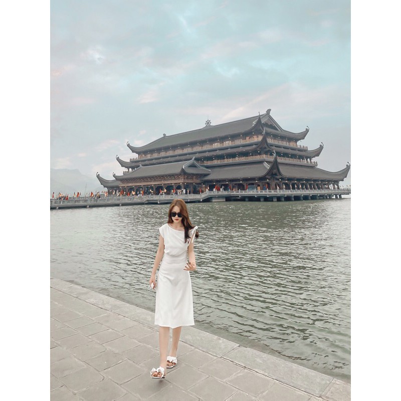 Váy trắng bo eo dài xuông khoá kéo eo hàng l1