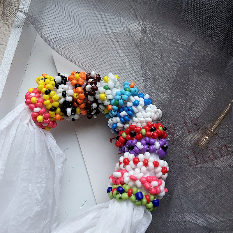 Nhẫn hình bông hoa nhỏ nhiều màu xinh xắn tự làm