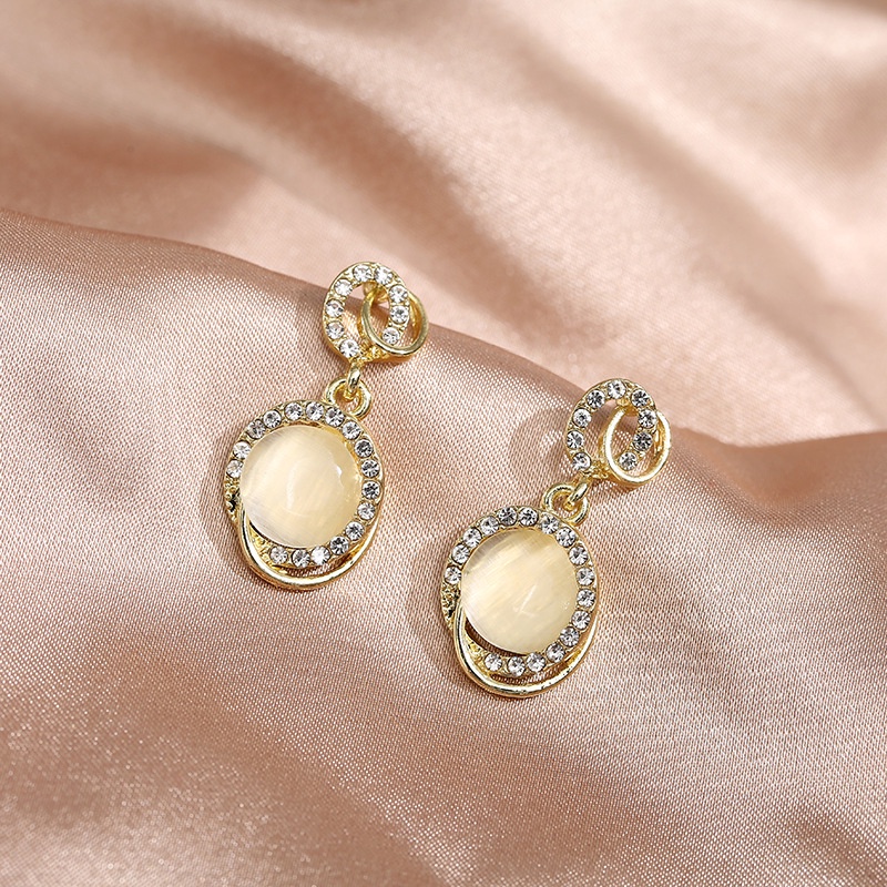 Khuyên Tai Đính Đá Mắt Mèo Tròn Đôi Thiết Kế Đơn Giản Sang Trọng