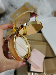 Phấn phủ GUCCI Poudre 02,01,00 Dạng nén