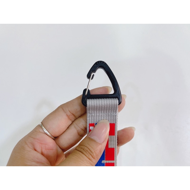 Móc khoá dây mẫu ngẫu nhiên 16x2.5cm khoen gài nhựa, mẫu mã đa dạng